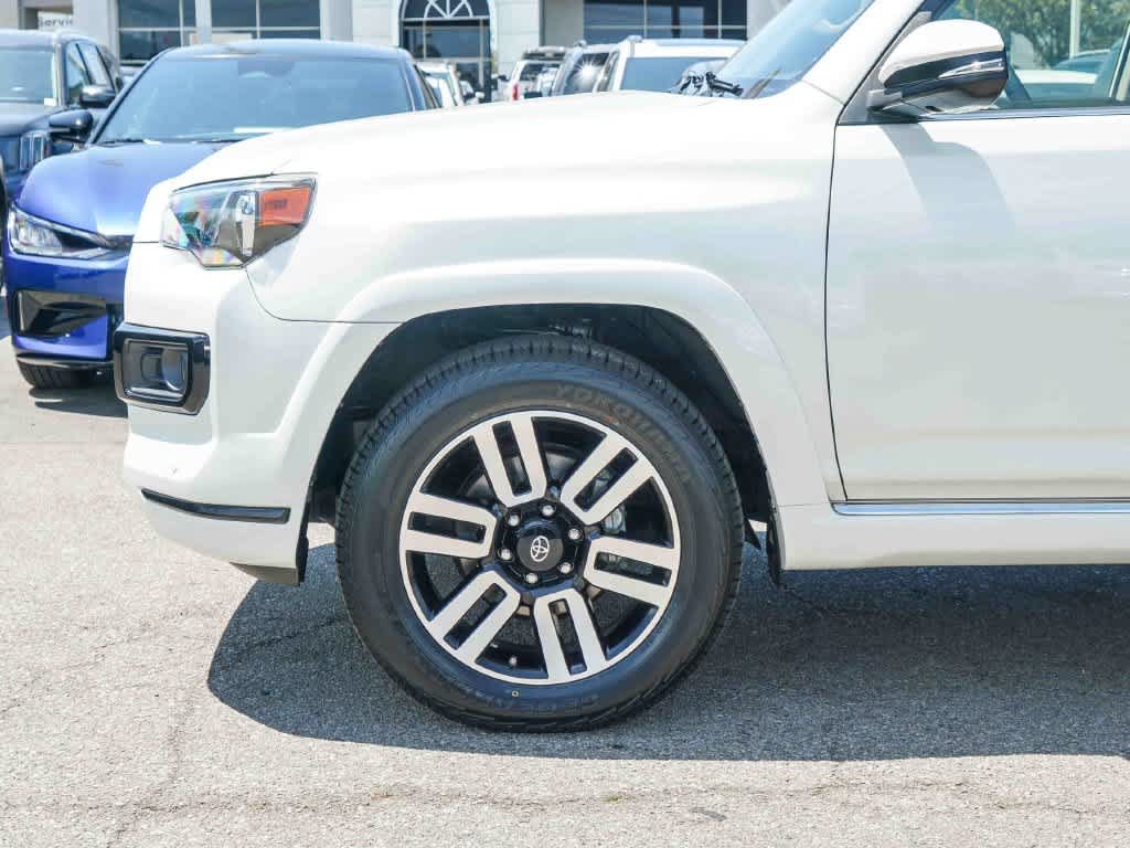 Used 2021 Toyota 4Runner Limited AWD/4WD image 9