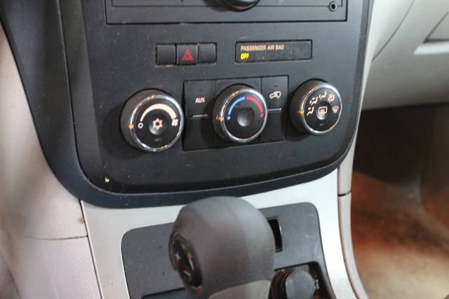 Used 2008 Saturn Outlook XE w/ Preferred Package FWD image 14
