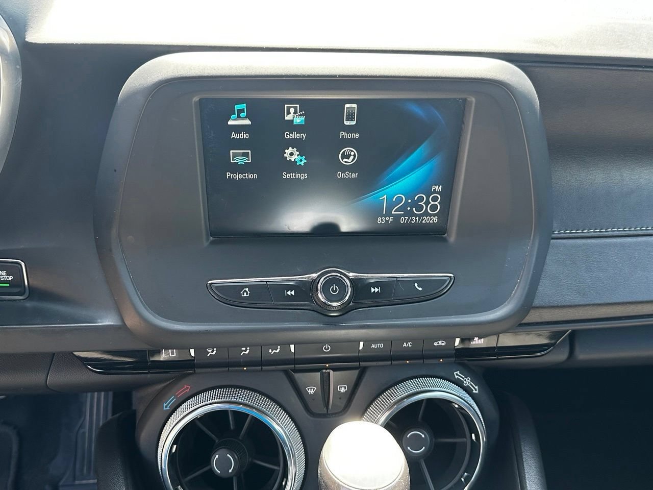 Used 2018 Chevrolet Camaro LT RWD image 16