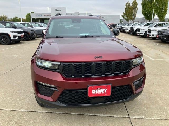 Certified 2023 Jeep Grand Cherokee Limited w/ Black Appearance Package AWD/4WD image 2
