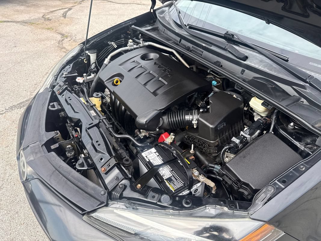 Used 2017 Toyota Corolla LE FWD image 21