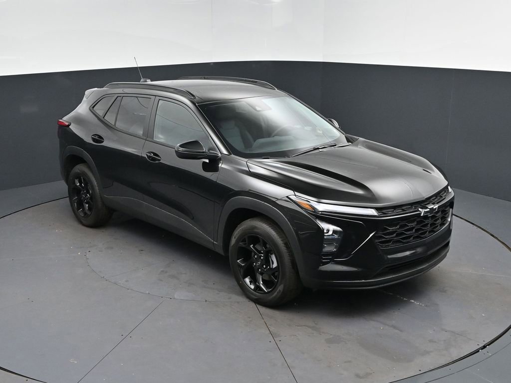 New 2026 Chevrolet Trax LT w/ Driver Confidence Package FWD image 1
