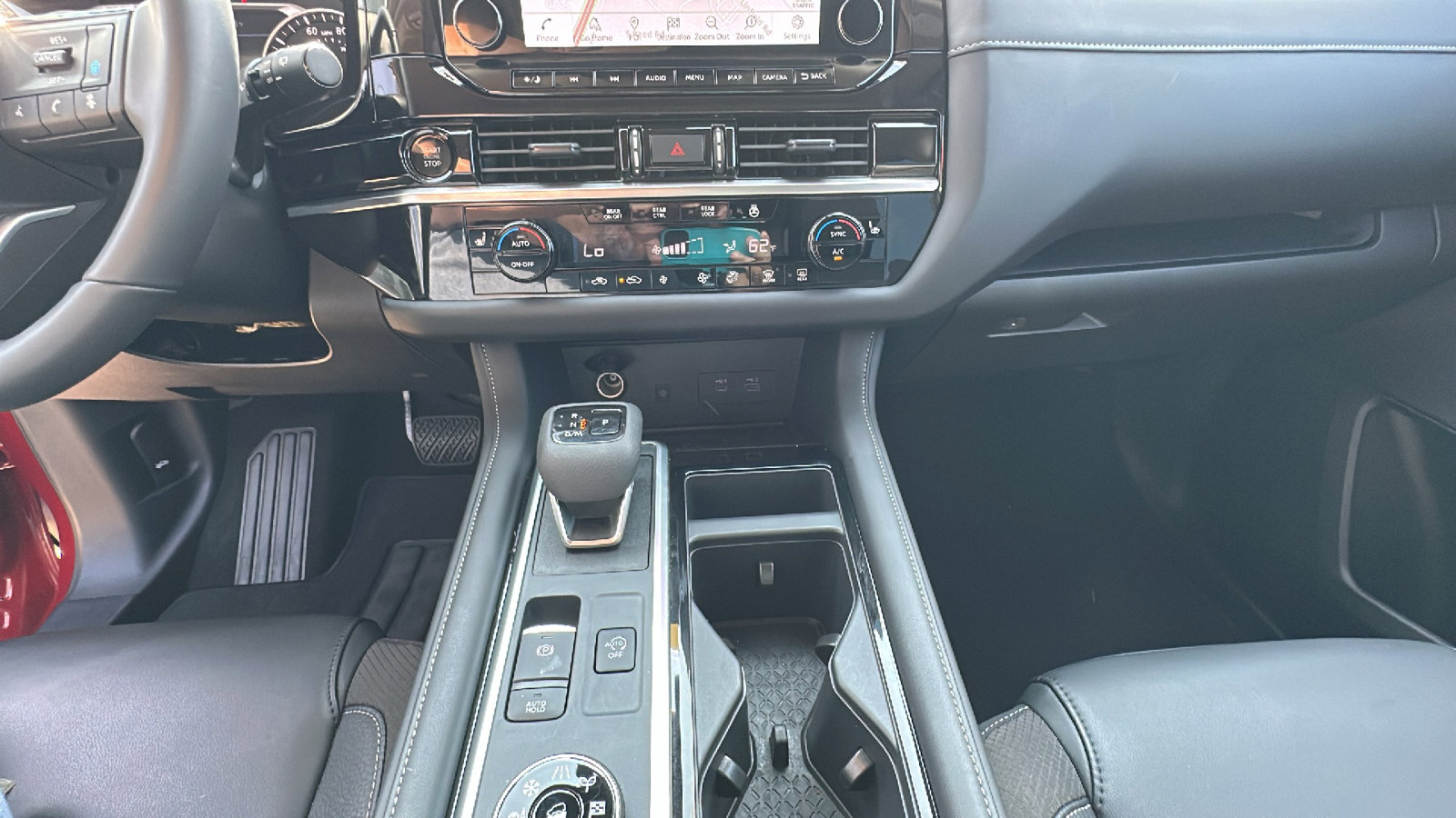 Certified 2025 Nissan Pathfinder SL image 19