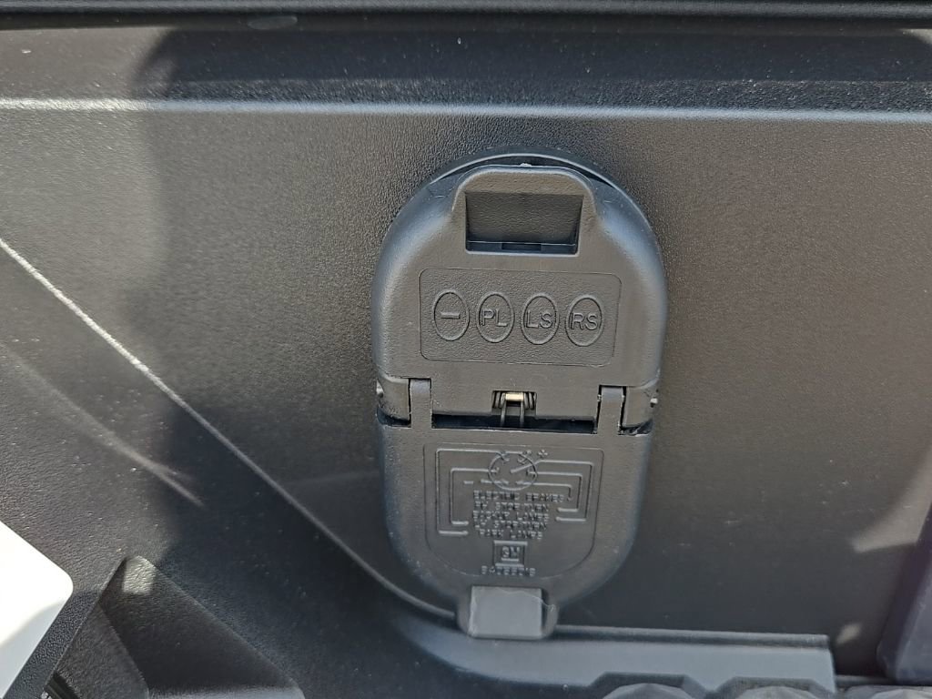 New 2026 GMC Canyon Elevation w/ Convenience Package image 44