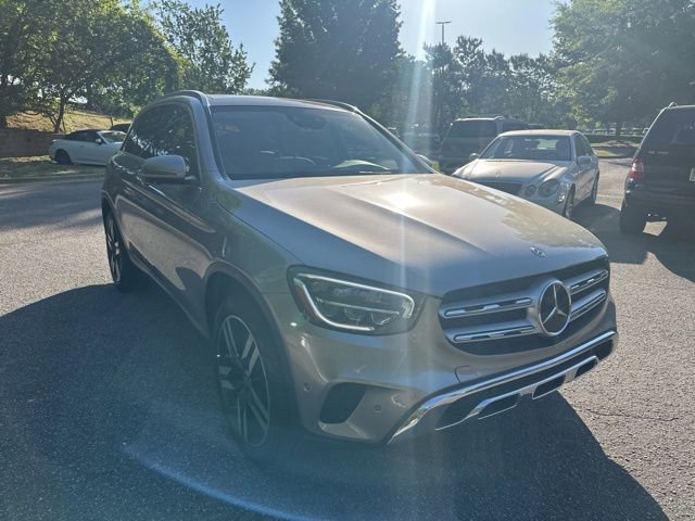Used 2020 Mercedes-Benz GLC 300 4MATIC image 3