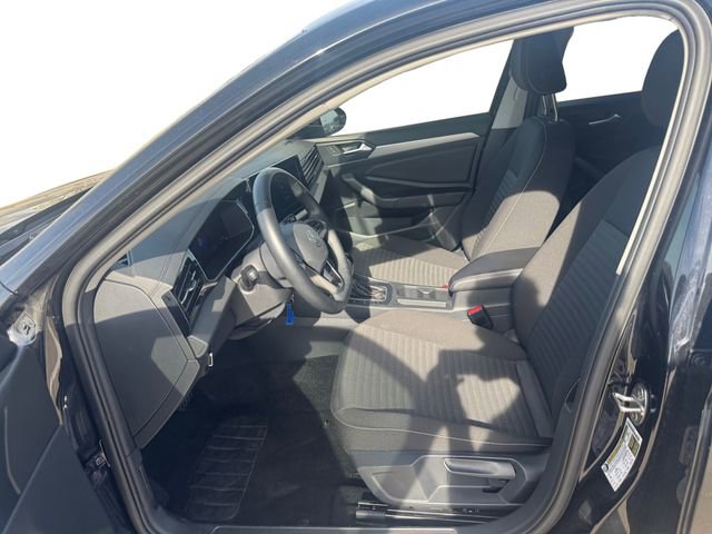 Used 2025 Volkswagen Jetta S image 9