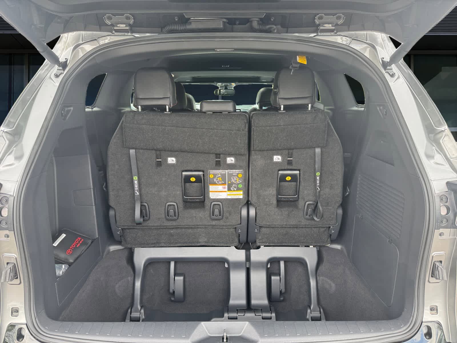 Used 2026 Toyota Sienna XSE AWD/4WD image 12