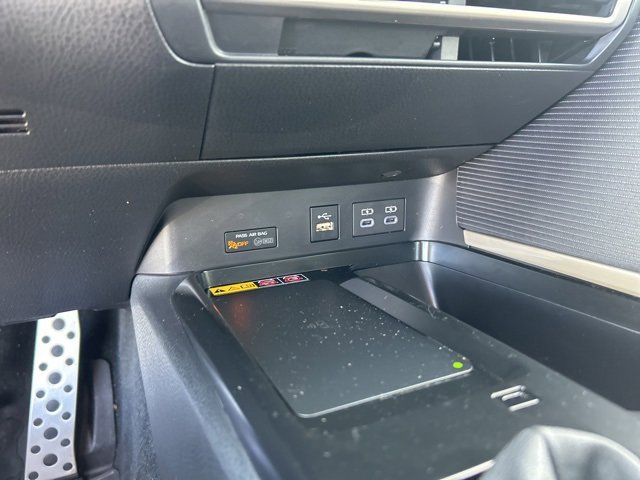 Used 2025 Toyota Camry SE image 23