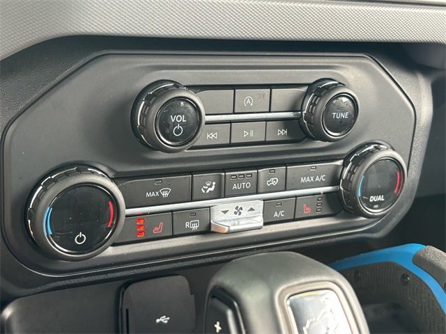 Used 2023 Ford Bronco Black Diamond image 29
