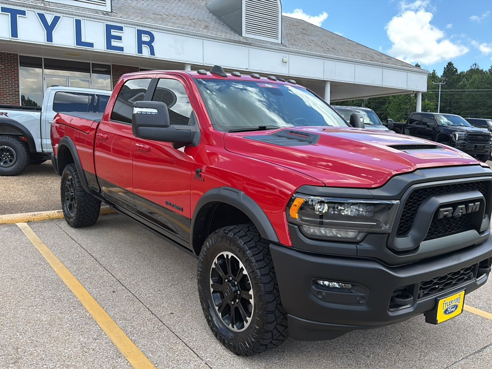 Used 2024 RAM 2500 Rebel w/ Towing Technology Group AWD/4WD image 2