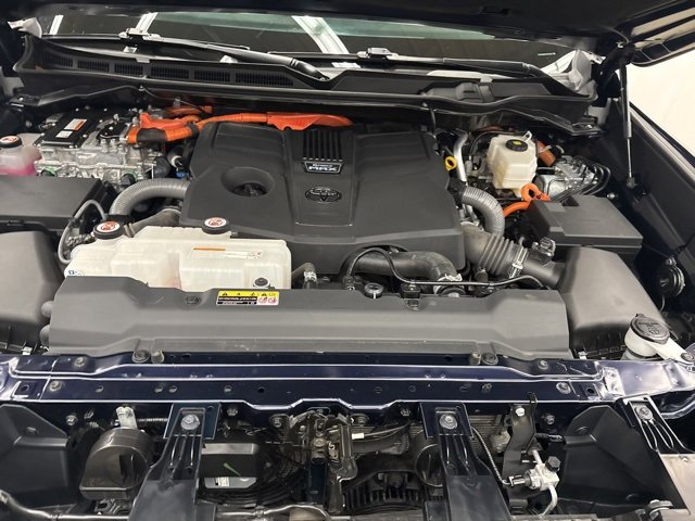 Used 2023 Toyota Sequoia SR5 w/ SR5 Premium Package image 4