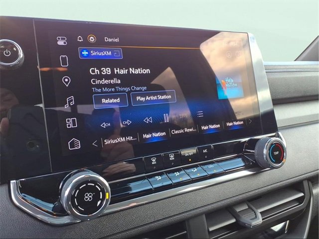 Used 2024 Chevrolet Colorado Trail Boss w/ Technology Package image 15