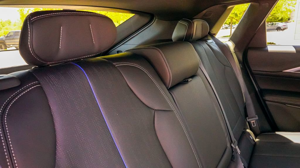 Used 2025 Cadillac Lyriq Luxury image 15