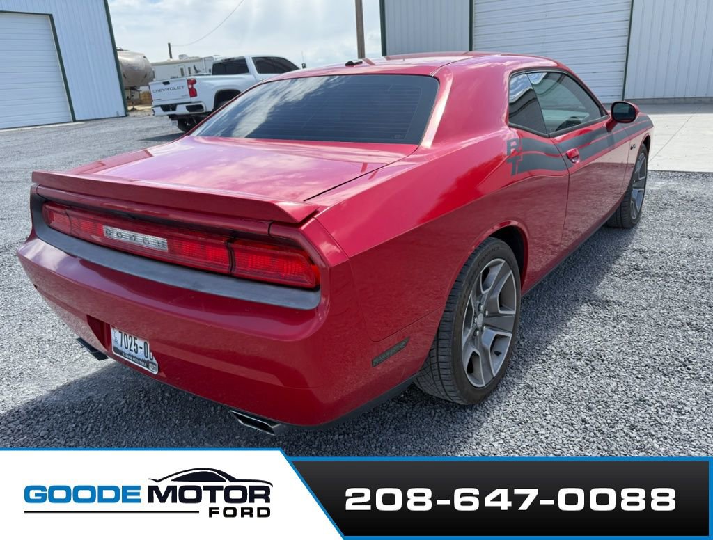 Used 2012 Dodge Challenger R/T RWD image 4