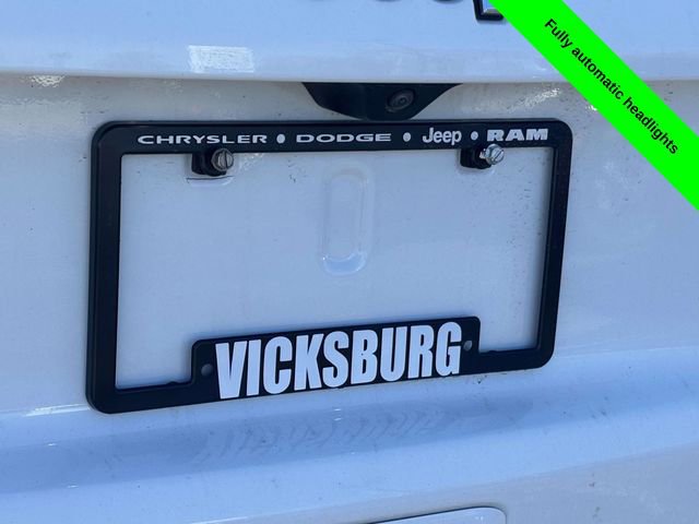 Used 2023 Jeep Compass Limited image 38