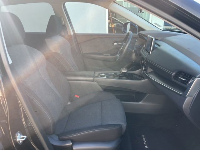Used 2023 Nissan Rogue SV image 35