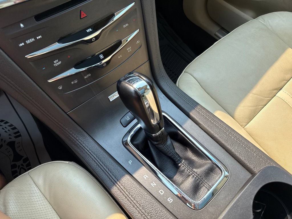 Used 2019 Lincoln MKT AWD image 38