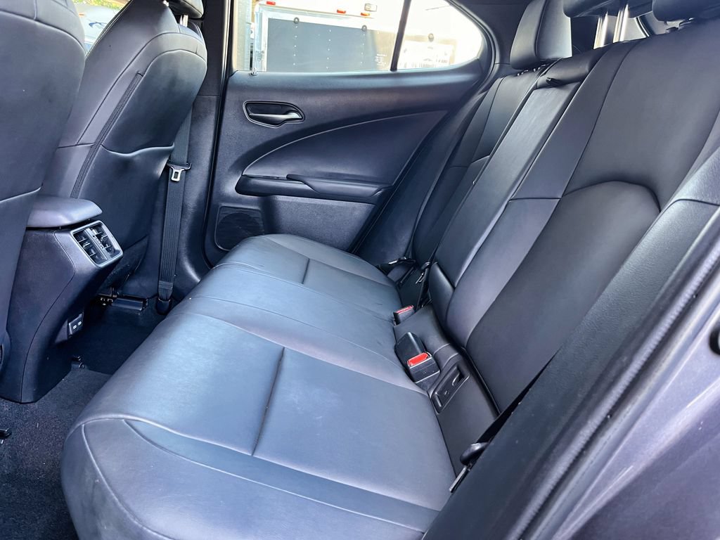 Used 2023 Lexus UX 250h AWD w/ Premium Package image 42