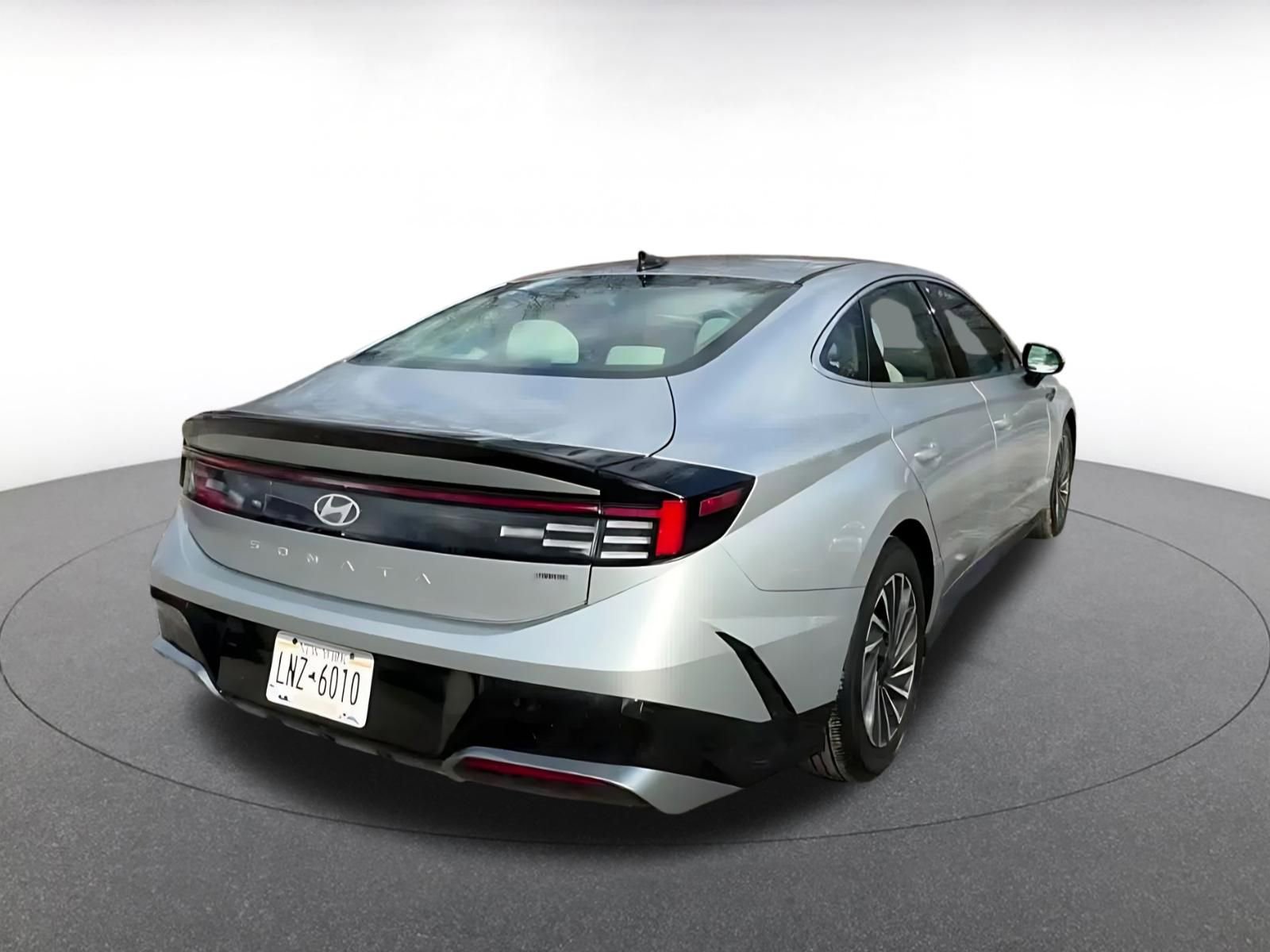 Used 2025 Hyundai Sonata SEL image 14