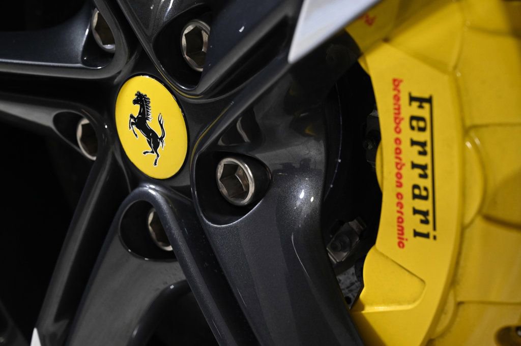 Used 2022 Ferrari SF90 Stradale image 25