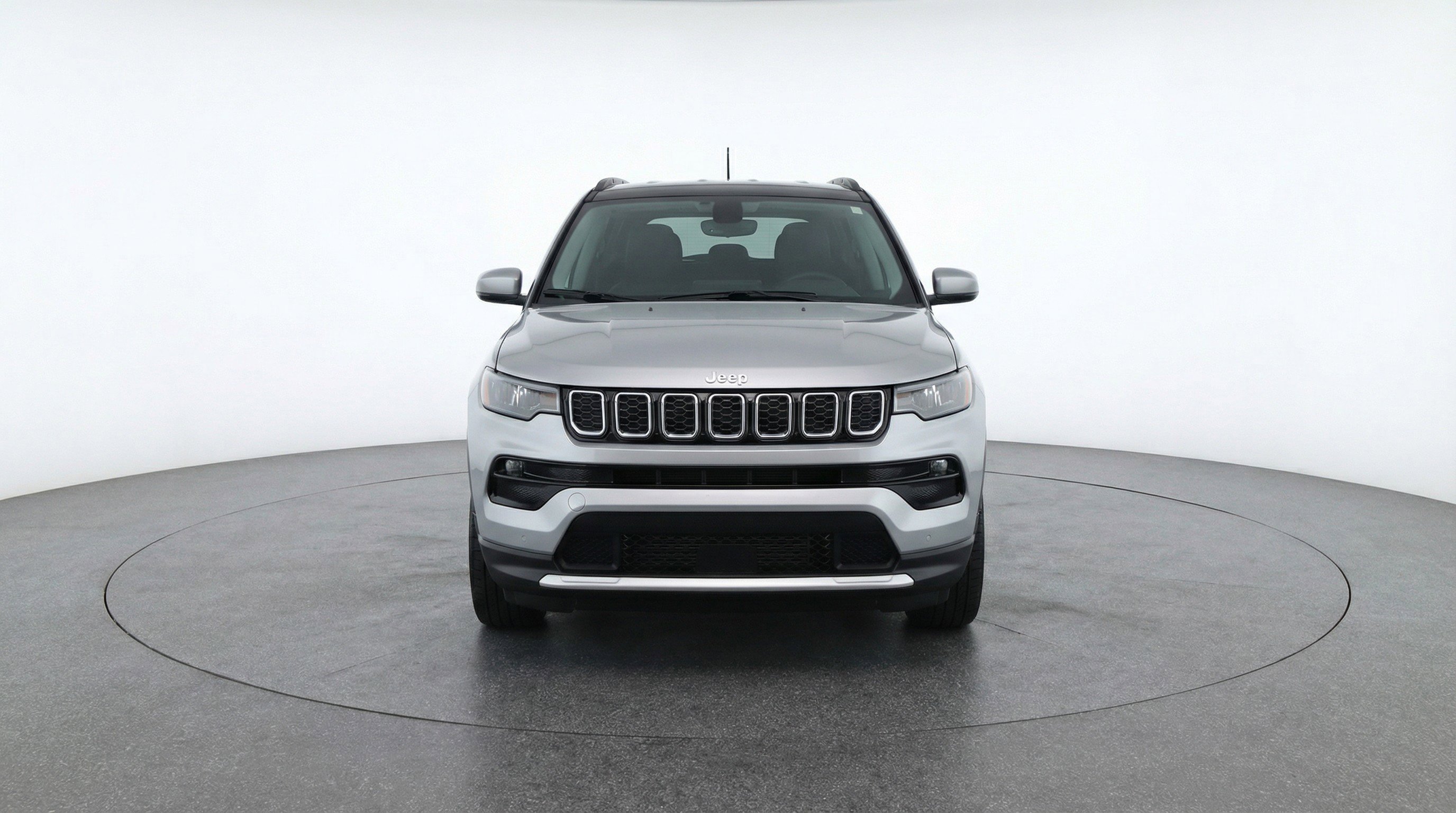 Used 2025 Jeep Compass Limited AWD/4WD image 2