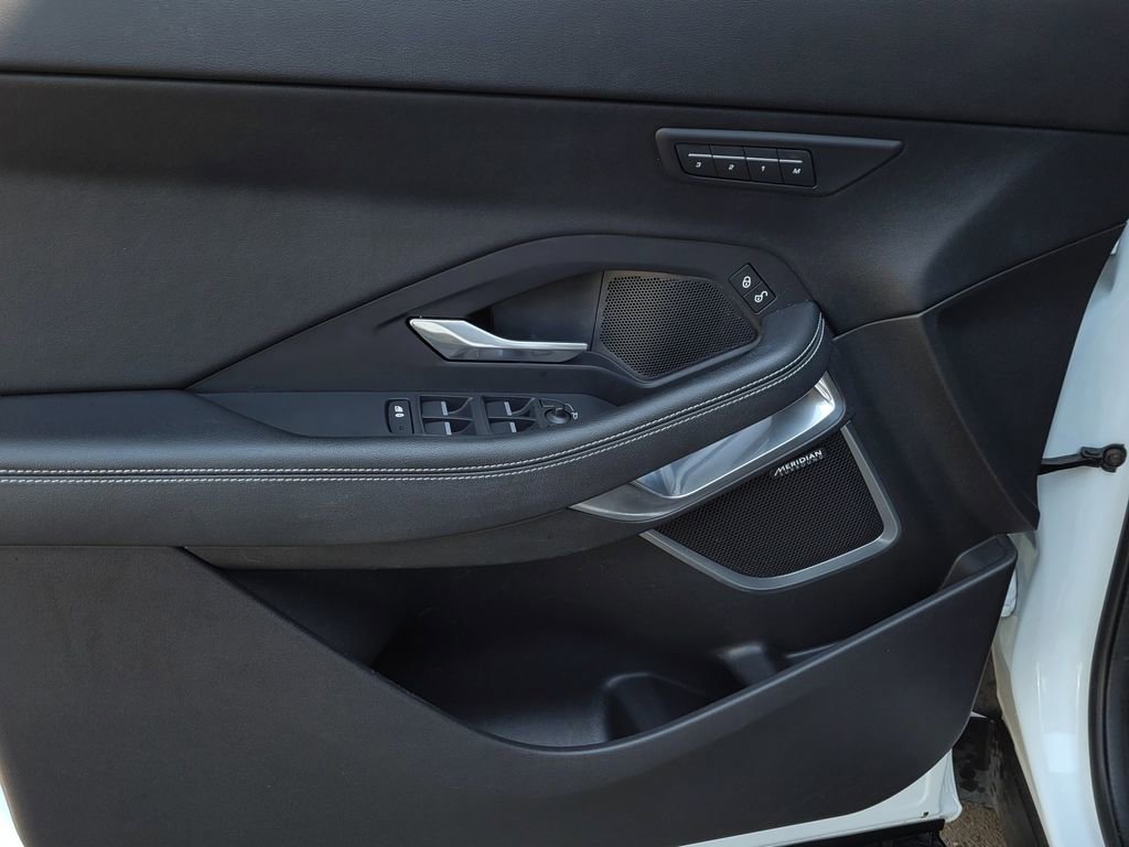 Used 2020 Jaguar E-PACE R-Dynamic S image 10