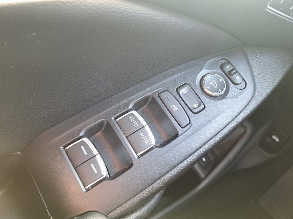 Used 2022 Honda Accord Touring image 27