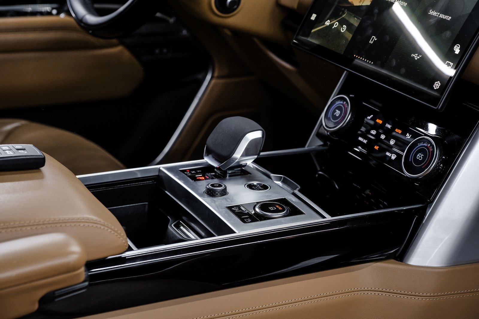 Used 2023 Land Rover Range Rover Autobiography image 33