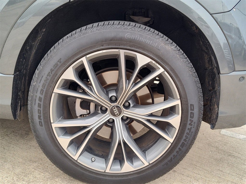 Used 2023 Audi Q8 Premium Plus w/ Premium Plus Package image 19