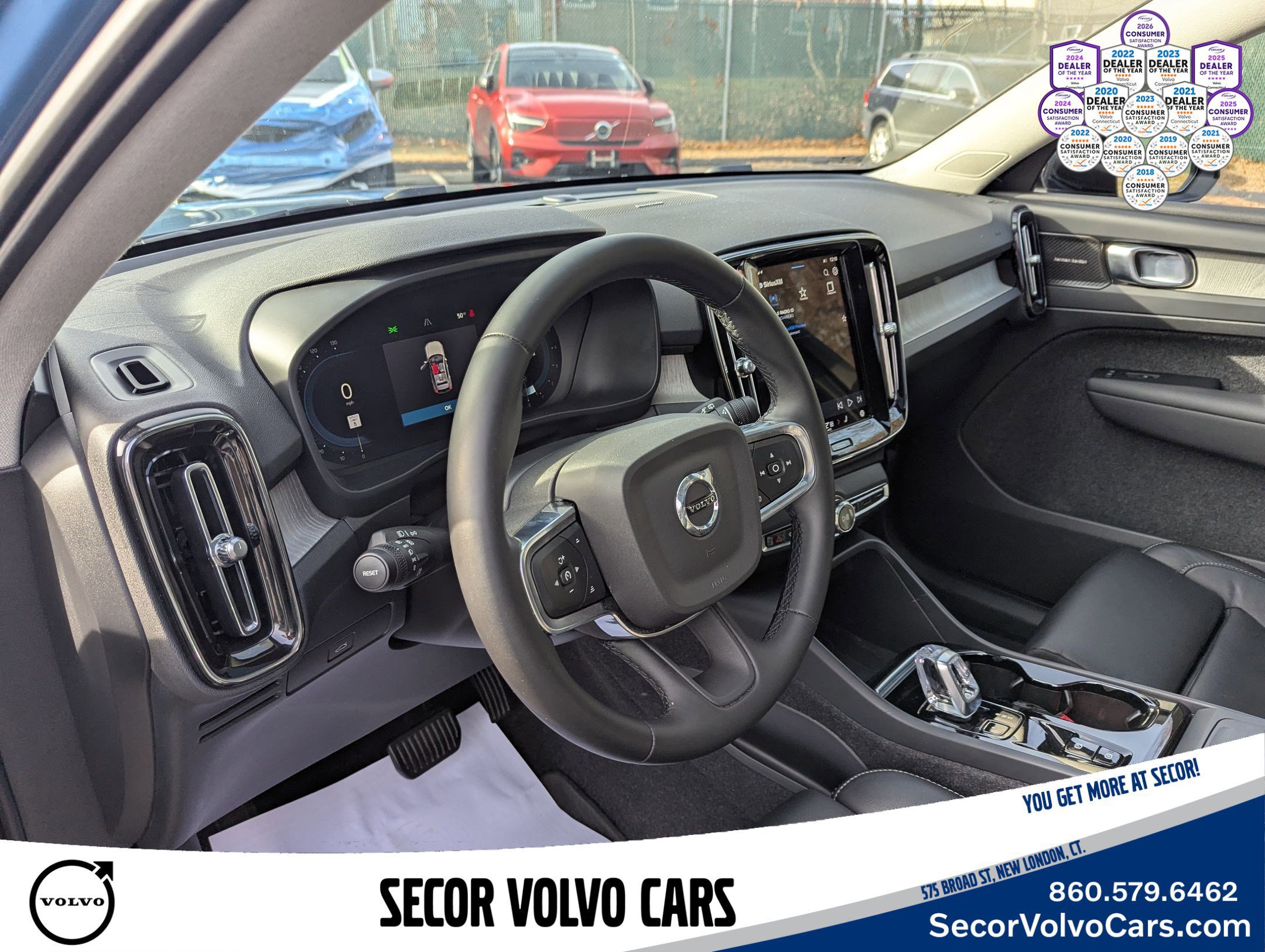 Certified 2023 Volvo XC40 B5 Ultimate w/ Protection Package Premier image 9