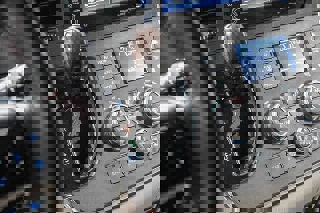 Certified 2019 Toyota Sienna XLE image 24