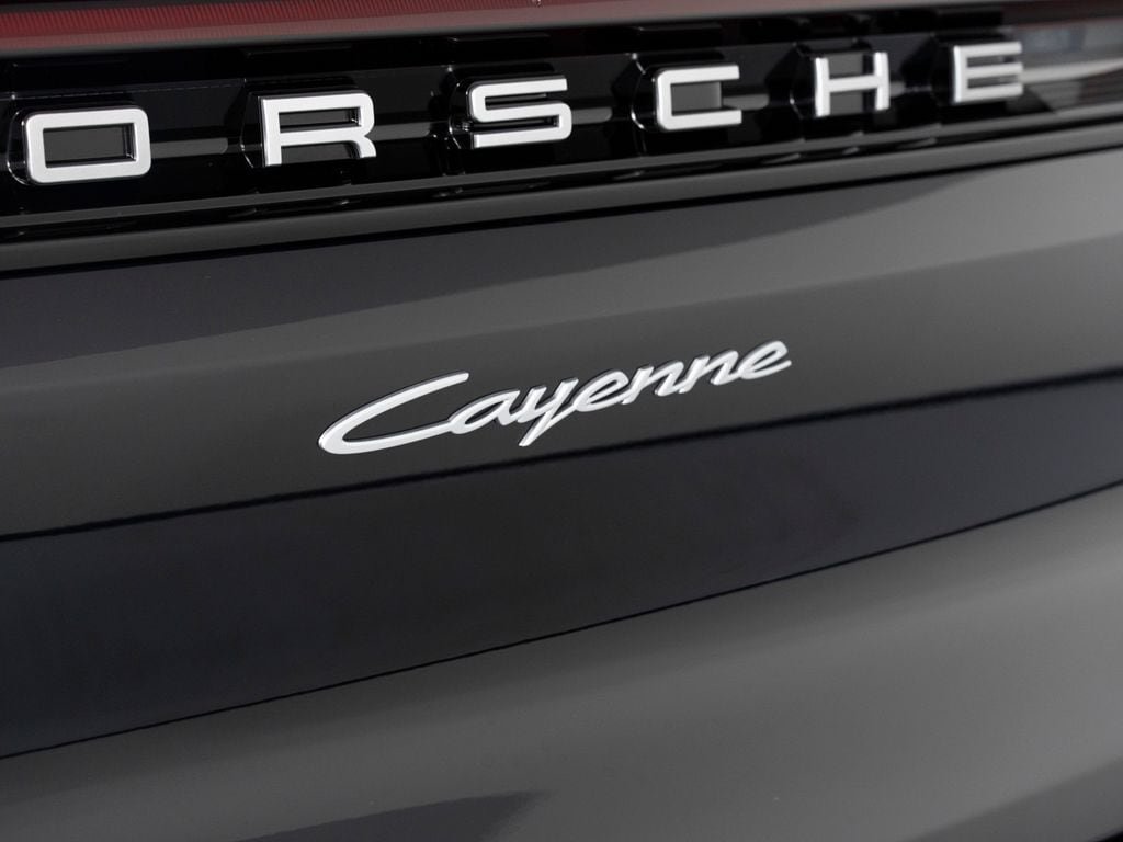 New 2026 Porsche Cayenne Coupe AWD/4WD image 44