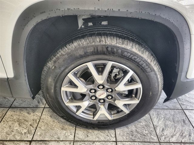 Used 2023 GMC Acadia SLT image 10