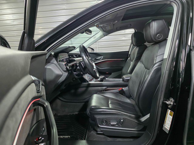 Used 2021 Audi e-tron Prestige w/ Prestige Package AWD/4WD image 13