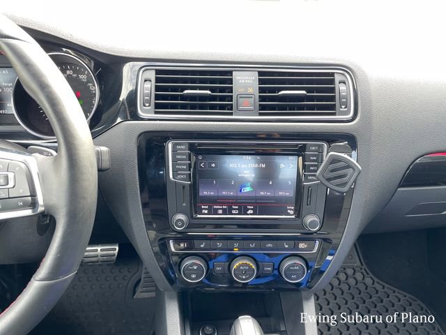 Used 2017 Volkswagen Jetta GLI image 25