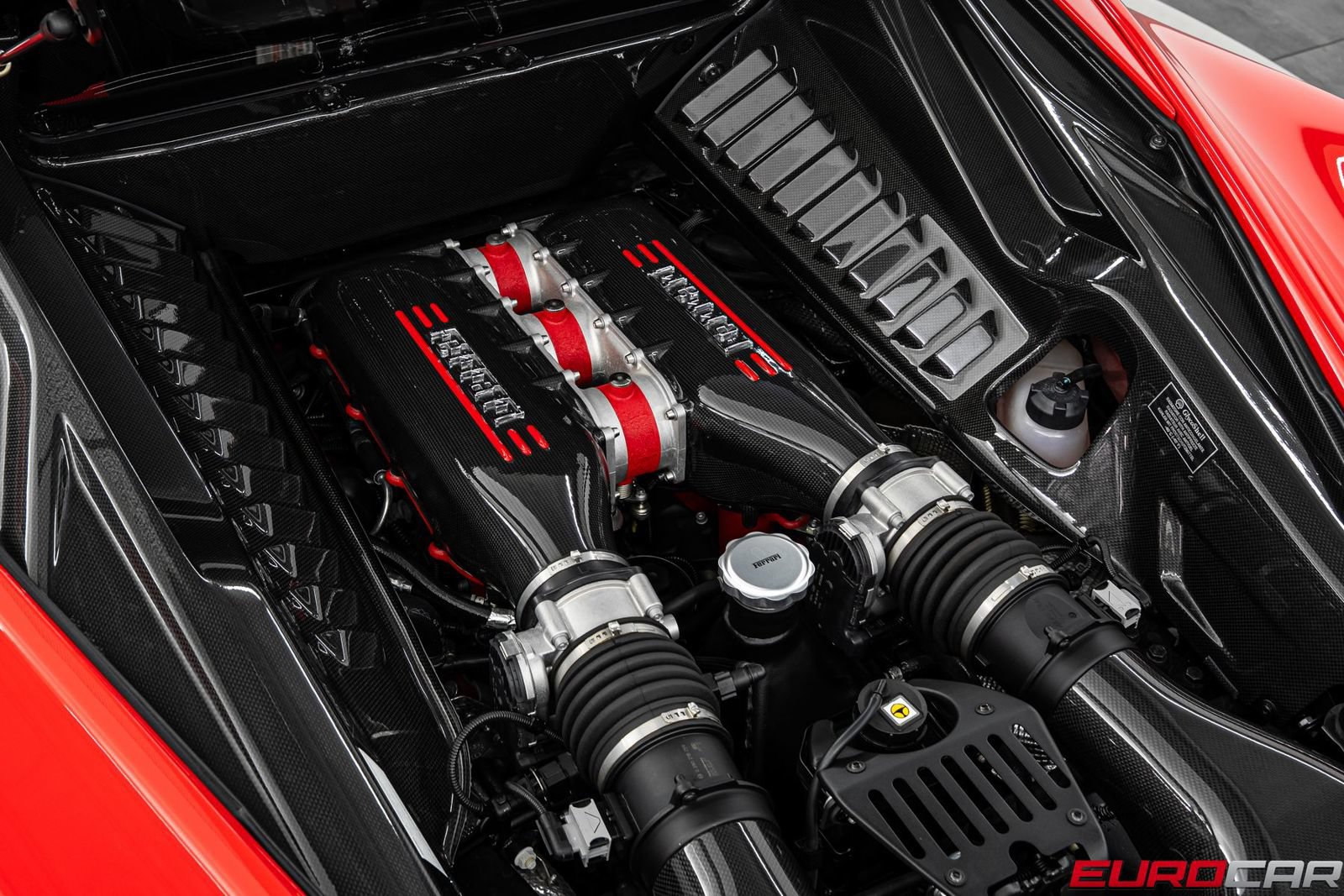 Used 2015 Ferrari 458 Speciale Coupe RWD image 22
