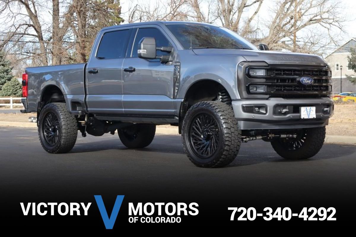 Used 2024 Ford F250 Platinum image 1