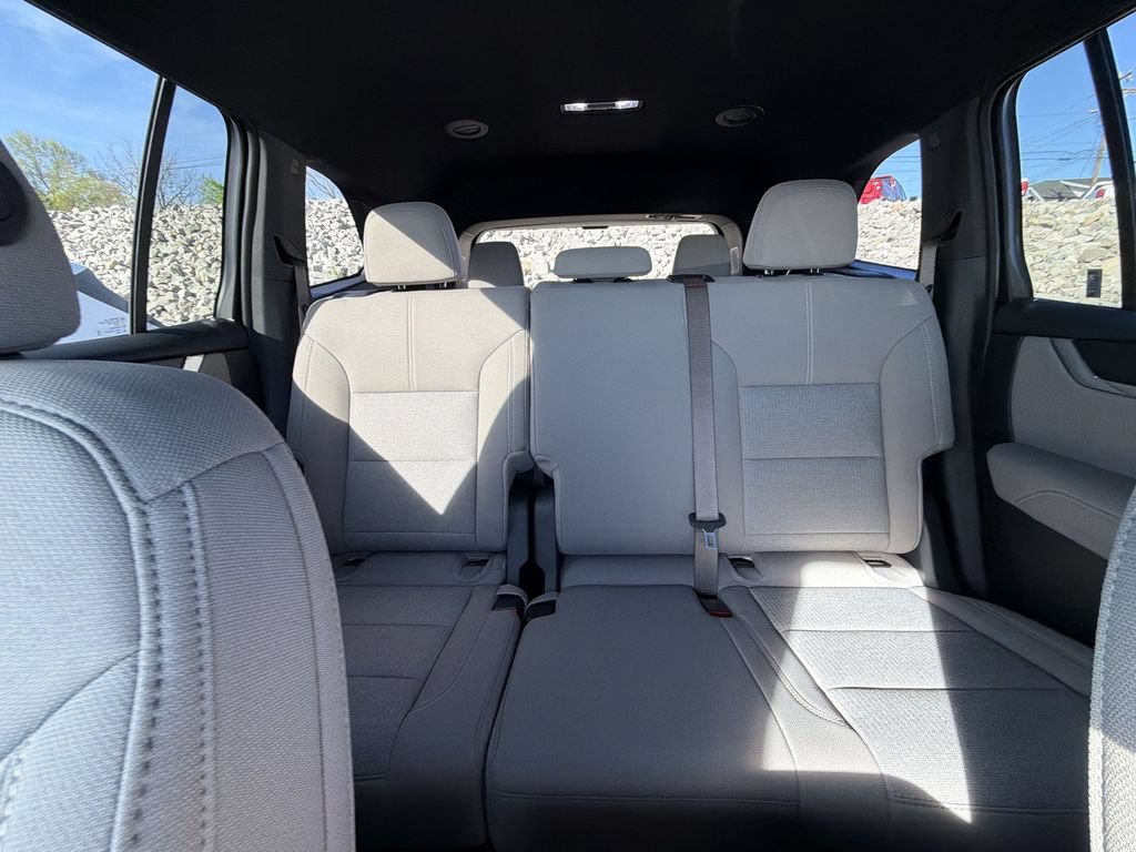 New 2026 GMC Acadia Elevation w/ Super Cruise Package FWD image 13