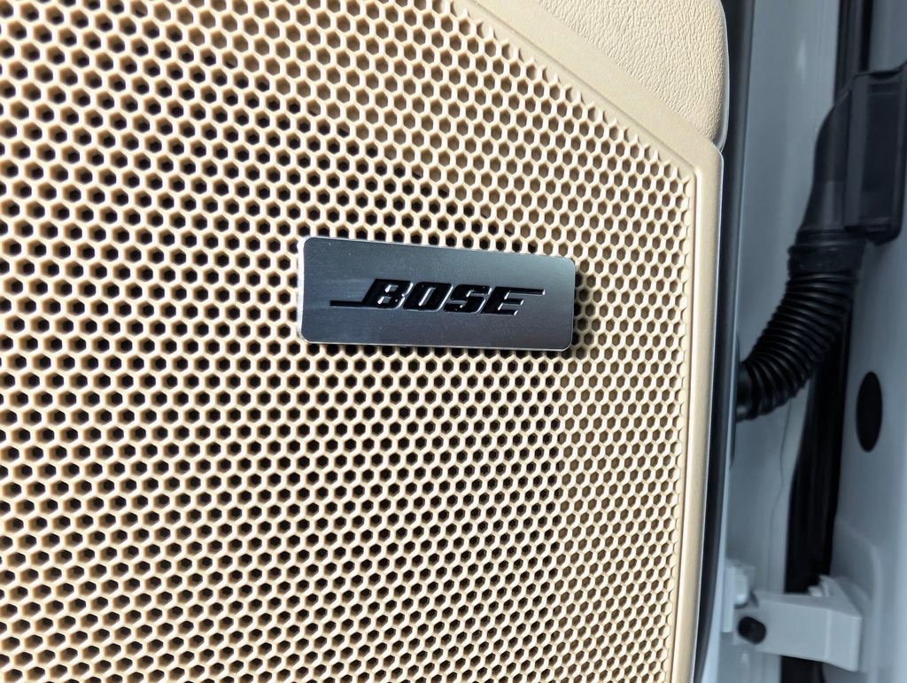 New 2026 Porsche Cayenne image 28