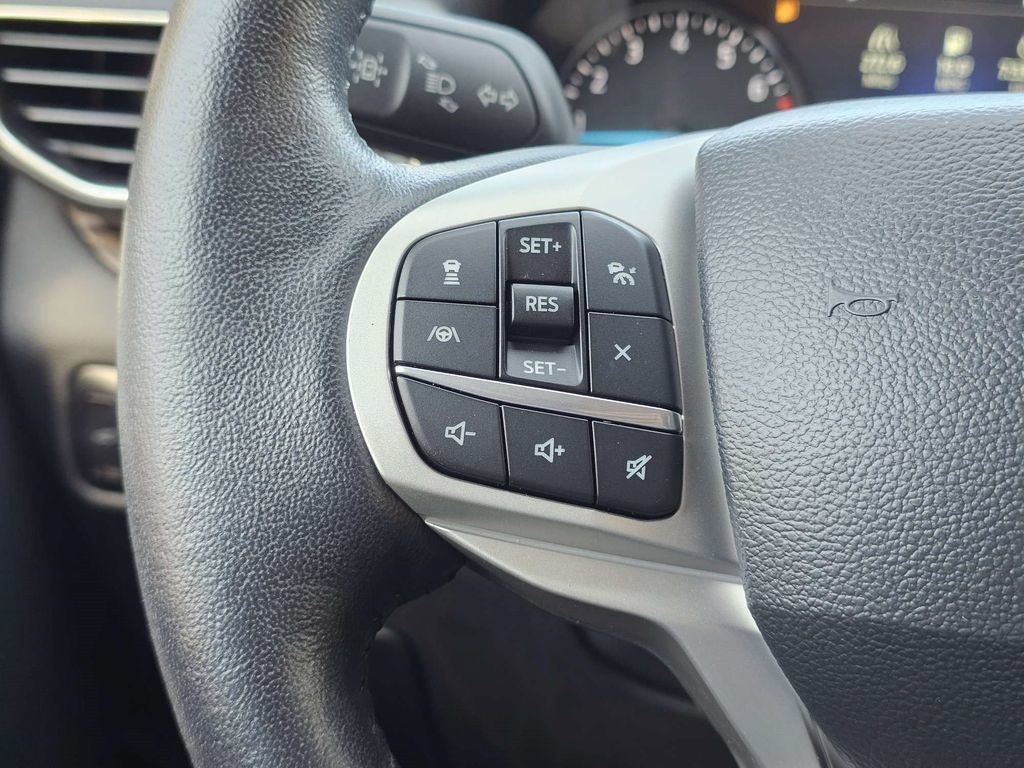 Used 2023 Ford Explorer Limited w/ Limited Technology Package RWD image 30
