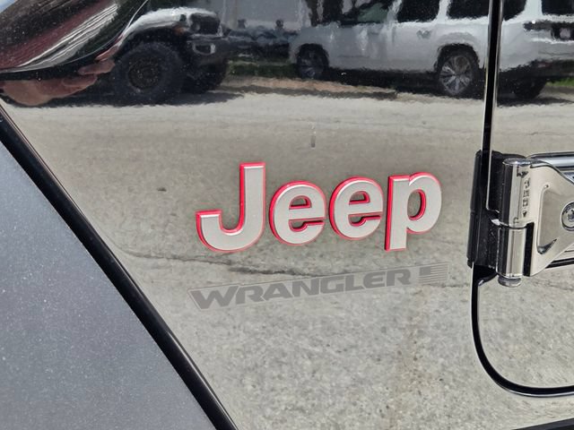 Used 2024 Jeep Wrangler Rubicon AWD/4WD image 12