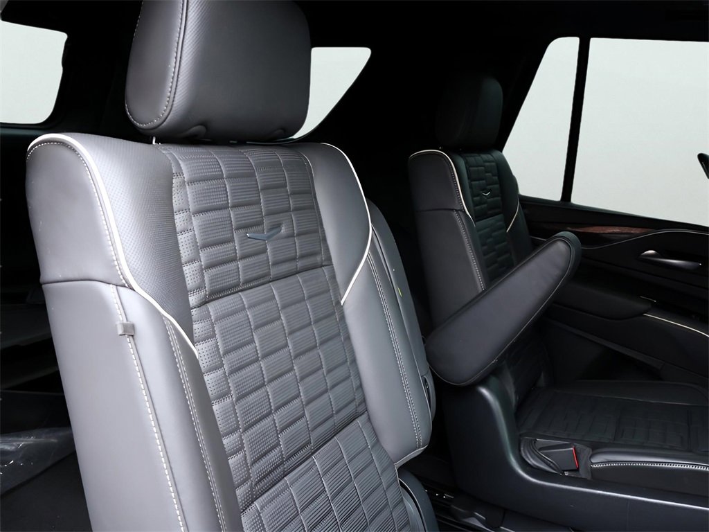 Used 2023 Cadillac Escalade Sport Platinum w/ LPO, ONYX Package image 14