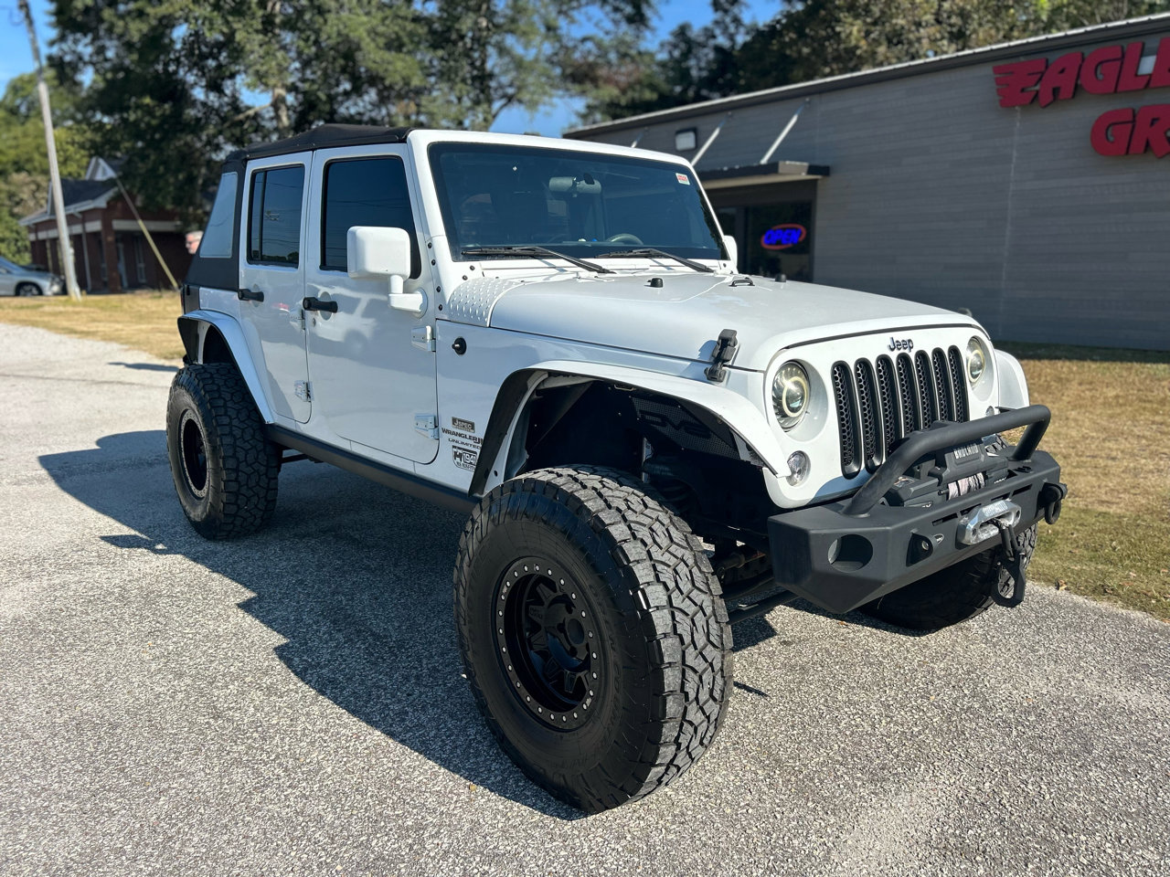 Used 2018 Jeep Wrangler Unlimited Sport image 9