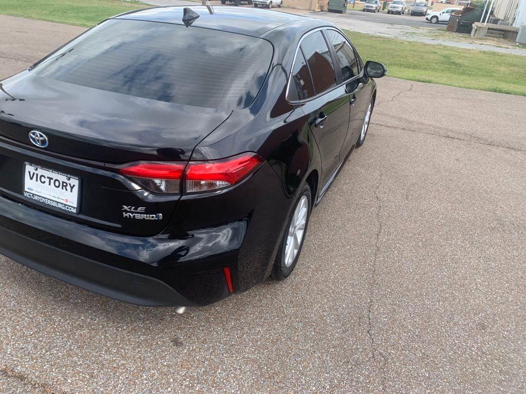 Used 2023 Toyota Corolla XLE image 7