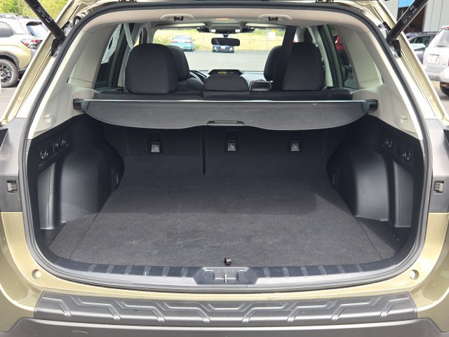 Used 2023 Subaru Forester Premium AWD/4WD image 18