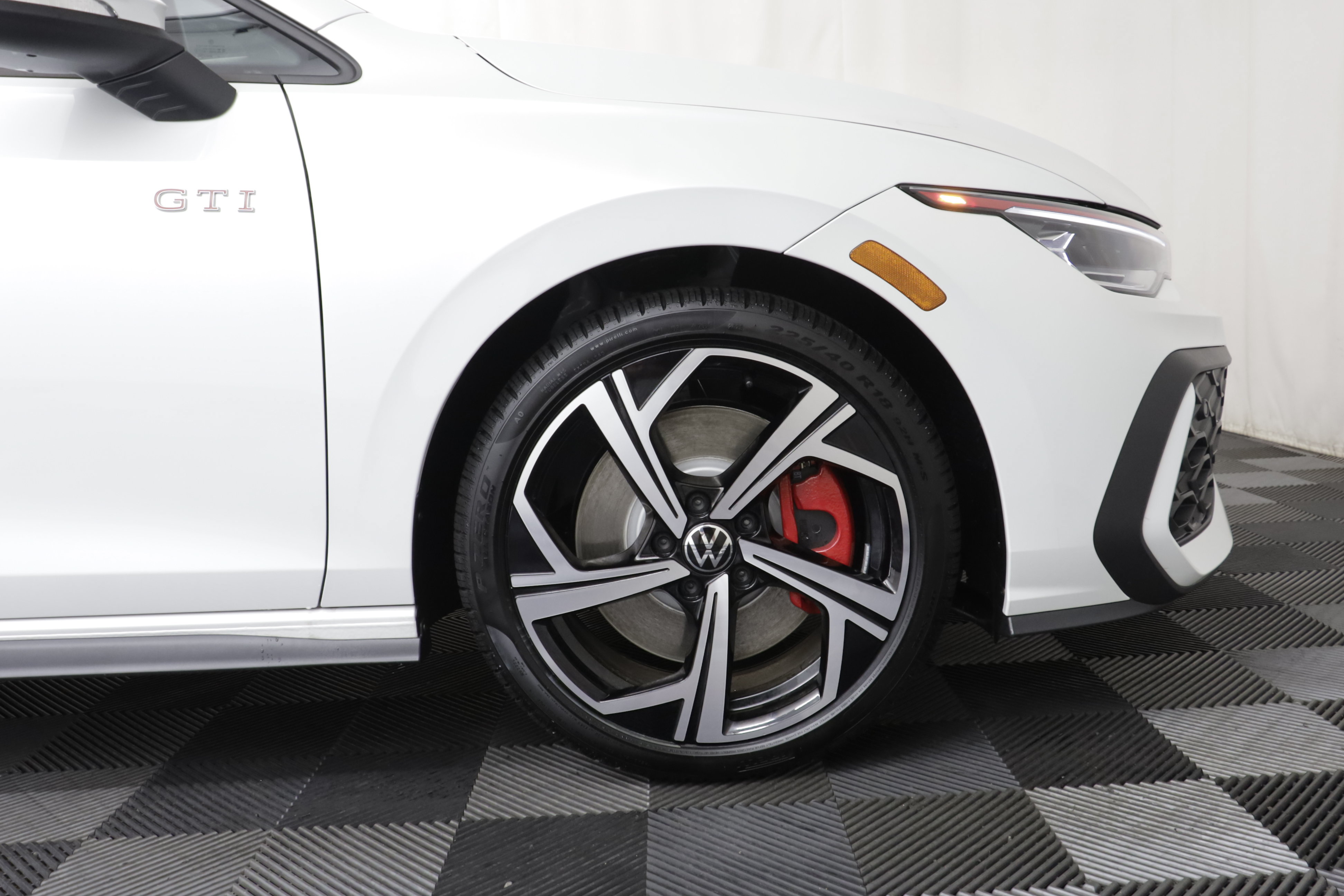 New 2026 Volkswagen GTI SE FWD image 24