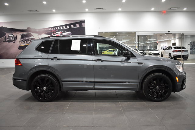 Used 2020 Volkswagen Tiguan SE R-Line image 12