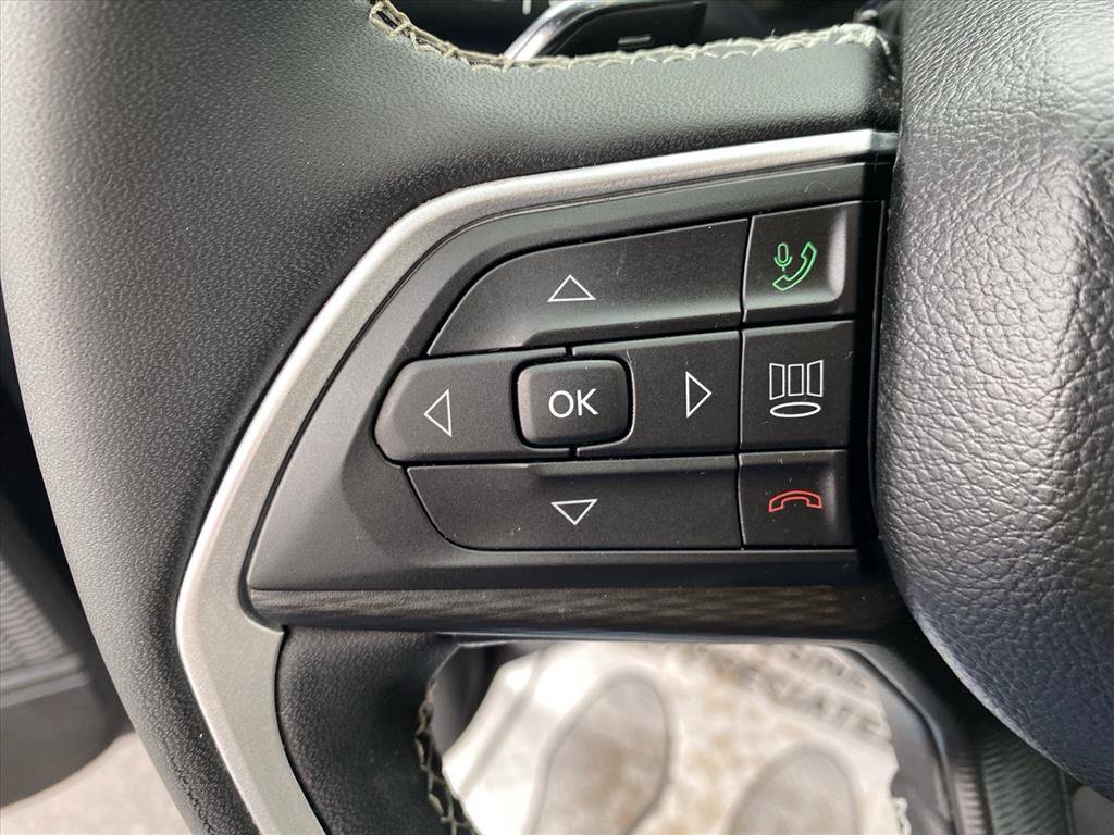 Used 2023 Jeep Grand Cherokee L Laredo AWD/4WD image 18
