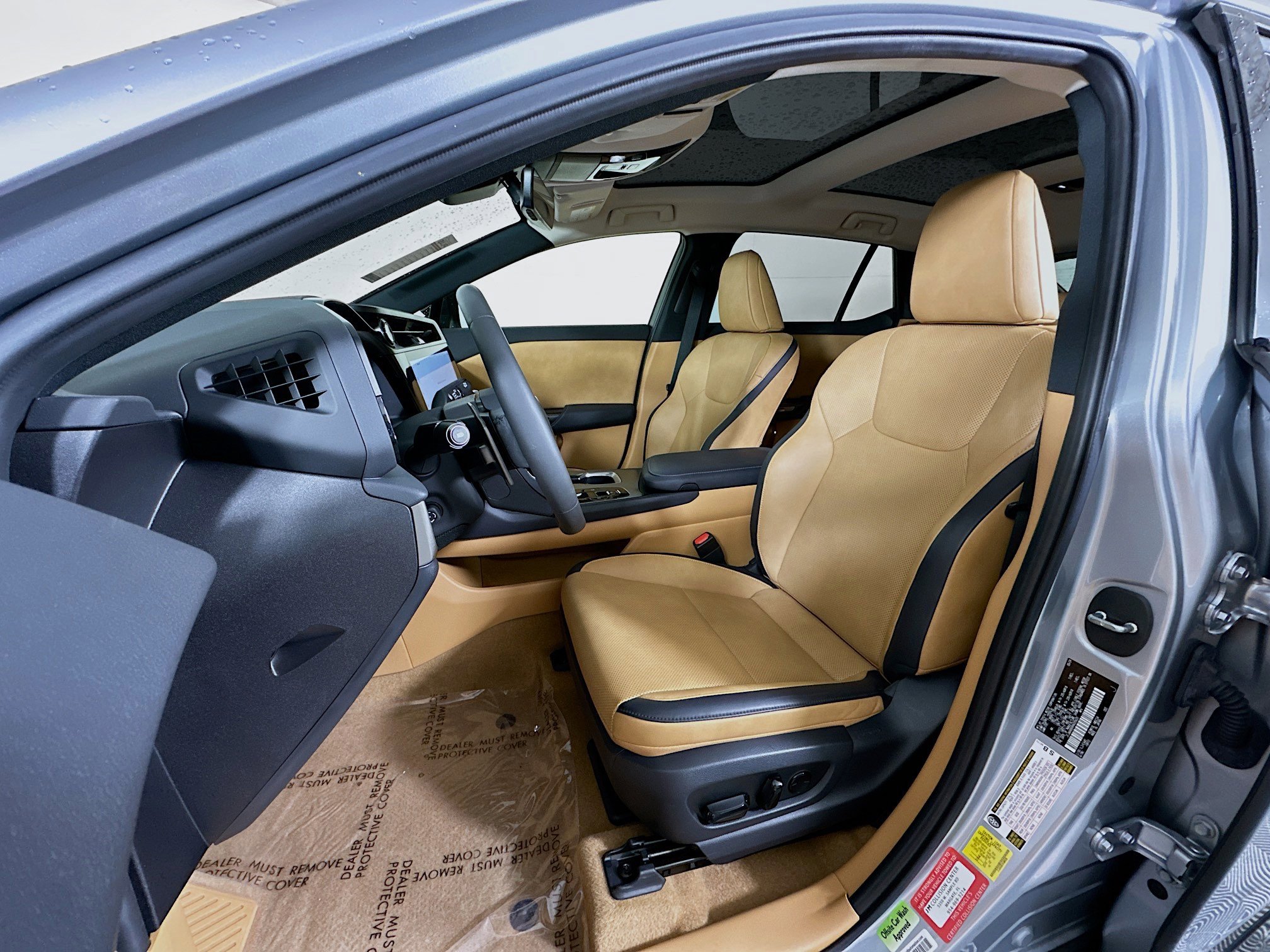 Used 2024 Lexus RZ 300e Premium w/ Accessory Package (Z1) image 12