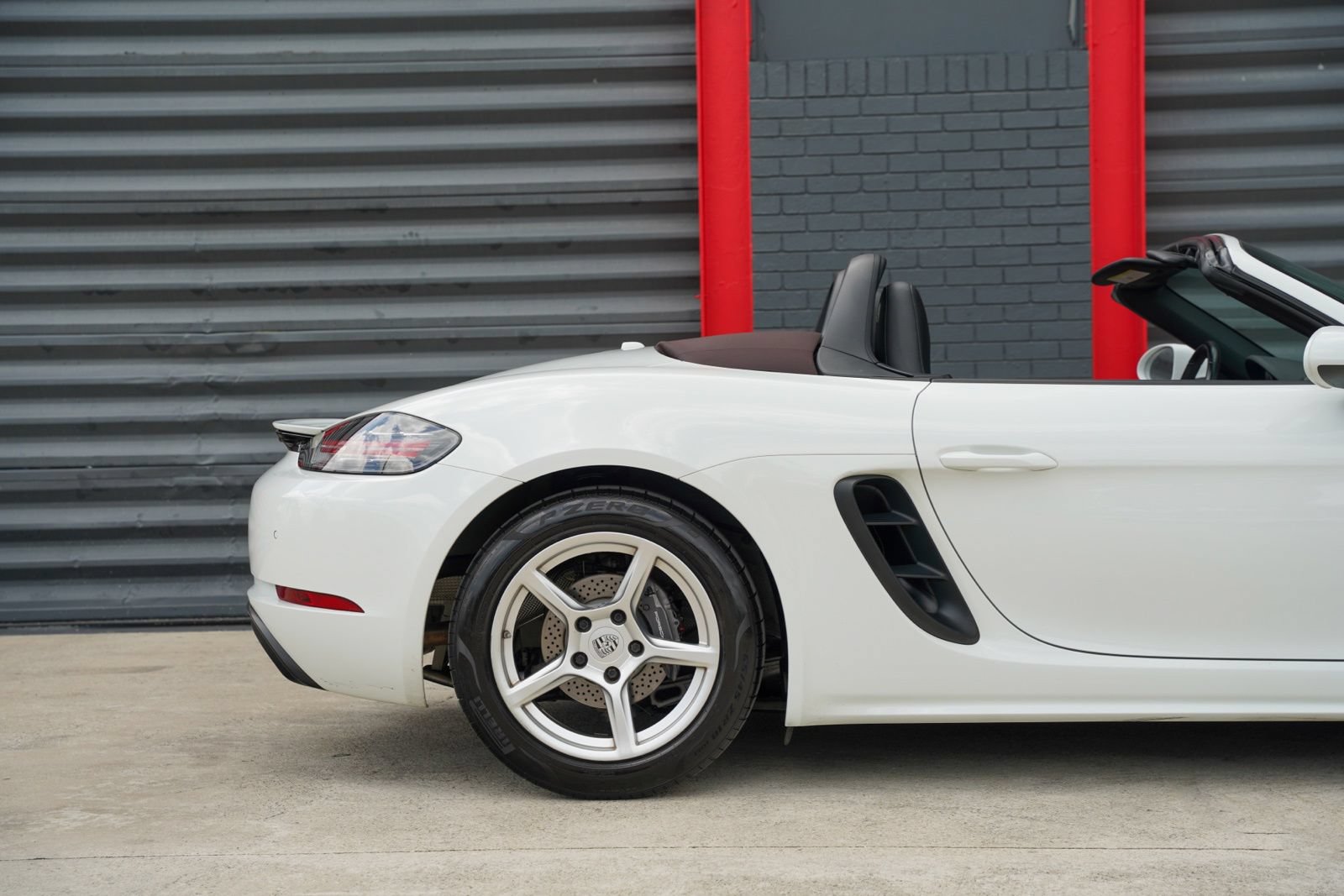 Used 2019 Porsche 718 Boxster RWD image 6